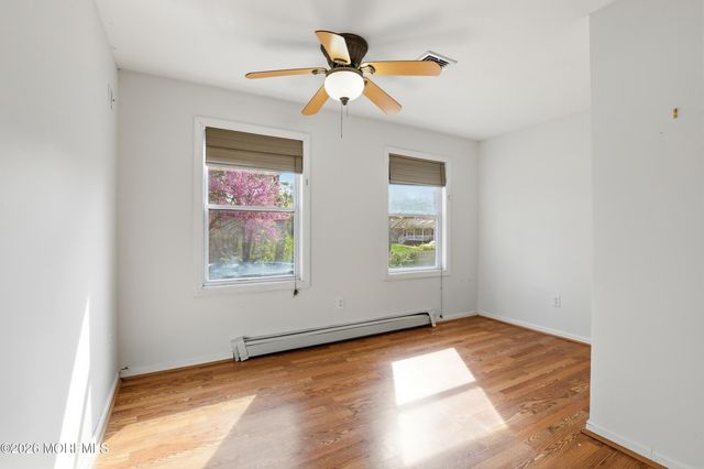 1425 Amsterdam Avenue, Toms River, NJ 08757