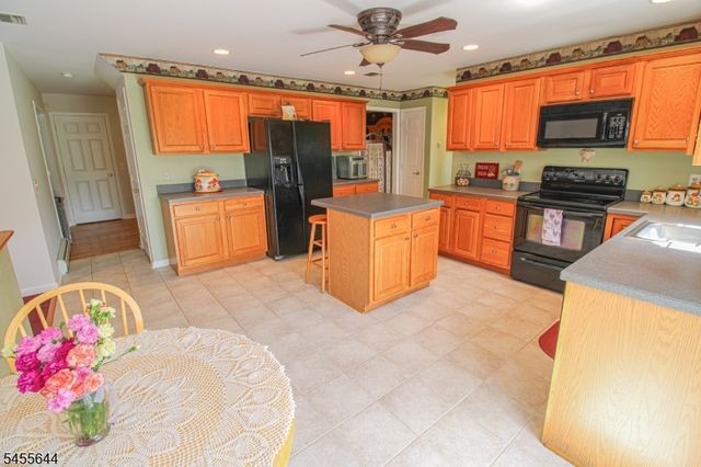 7 Dunn Pl, Wantage Twp., NJ 07461