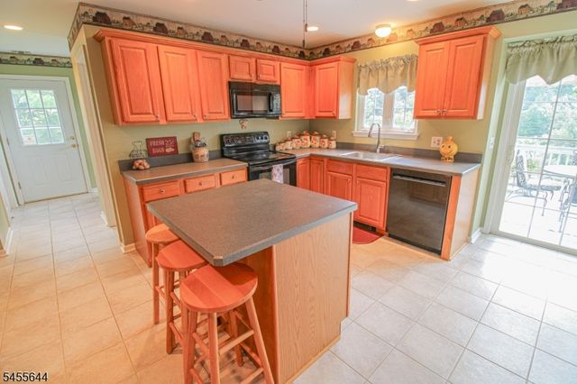 7 Dunn Pl, Wantage Twp., NJ 07461