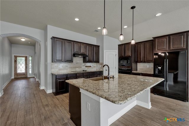 842 Madison Avenue, New Braunfels, TX 78130
