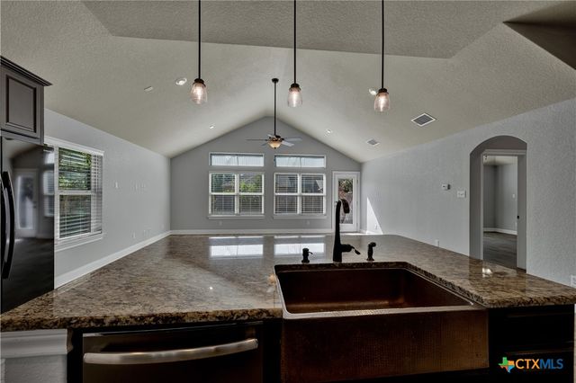 842 Madison Avenue, New Braunfels, TX 78130