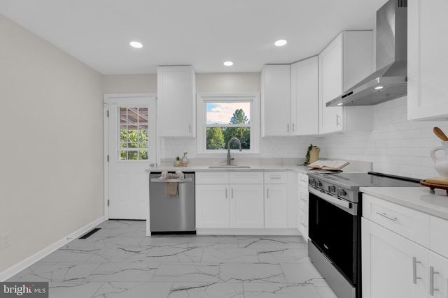 10806 OLD BROOK RD, Spotsylvania, VA 22553