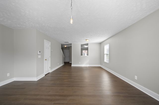 5856 Monroe Xing, Antioch, TN 37013