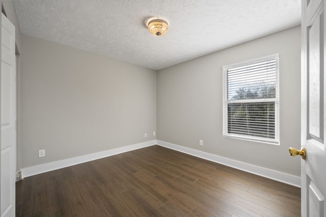 5856 Monroe Xing, Antioch, TN 37013