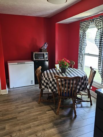 1215 Parkview Ter, Murfreesboro, TN 37130