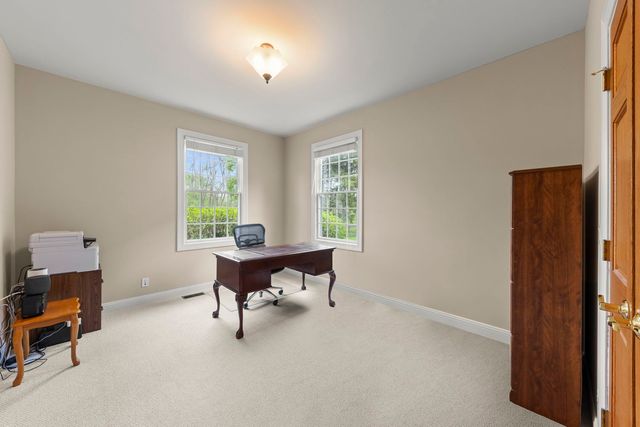 1570 Orchard Road, Wheaton, IL 60189