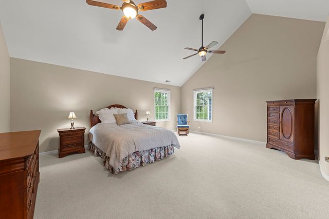 1570 Orchard Road, Wheaton, IL 60189