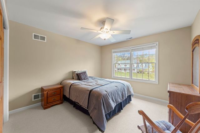 1570 Orchard Road, Wheaton, IL 60189