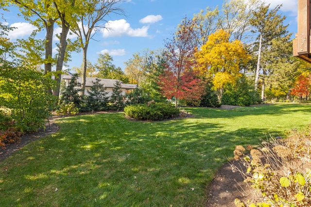 1570 Orchard Road, Wheaton, IL 60189