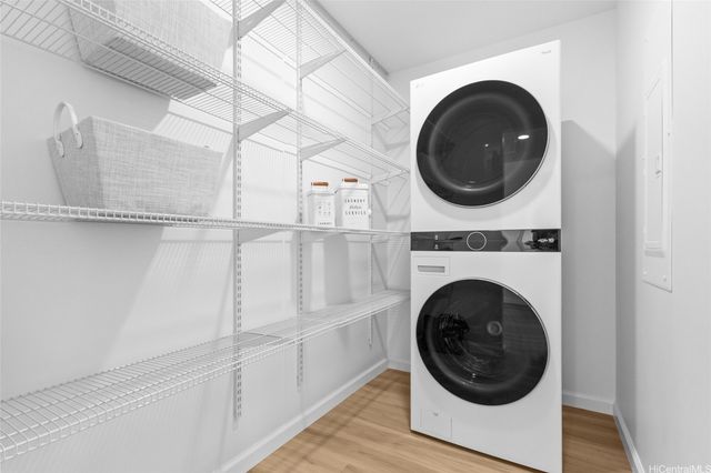 4560 Ukali Street, Honolulu, HI 96818