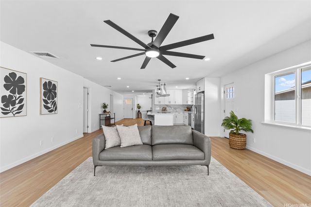 4560 Ukali Street, Honolulu, HI 96818