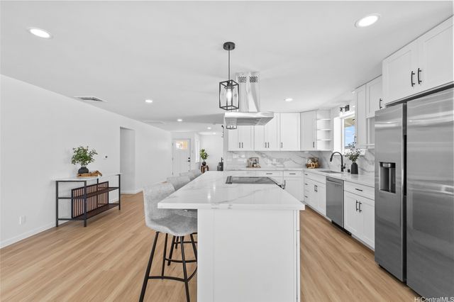 4560 Ukali Street, Honolulu, HI 96818