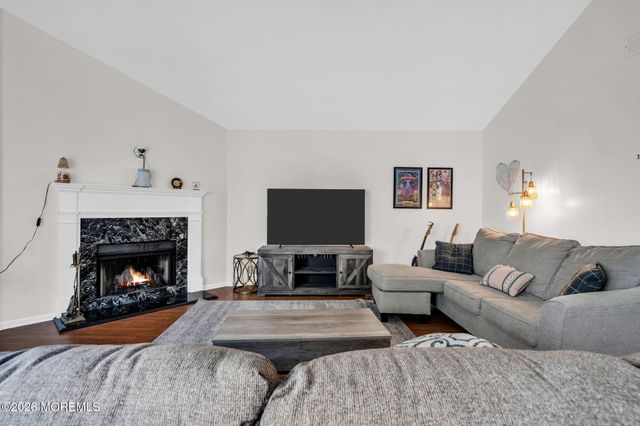 18 Jasmine Lane, Freehold, NJ 07728