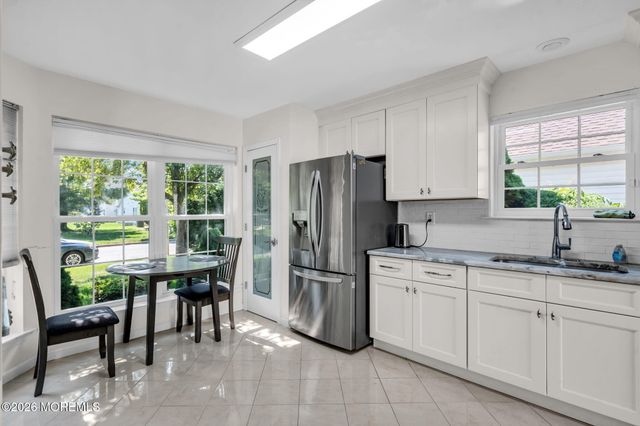 18 Jasmine Lane, Freehold, NJ 07728