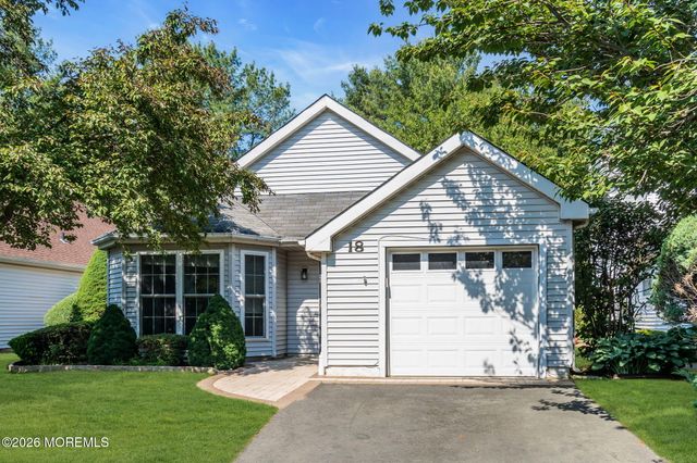 18 Jasmine Lane, Freehold, NJ 07728