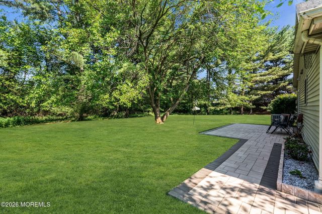 18 Jasmine Lane, Freehold, NJ 07728