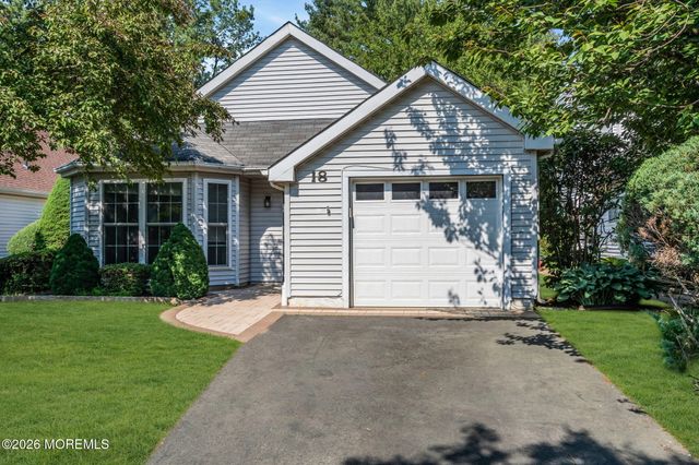 18 Jasmine Lane, Freehold, NJ 07728