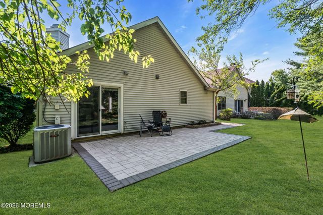 18 Jasmine Lane, Freehold, NJ 07728