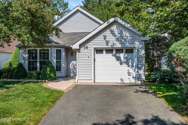 18 Jasmine Lane, Freehold, NJ 07728