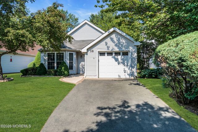 18 Jasmine Lane, Freehold, NJ 07728