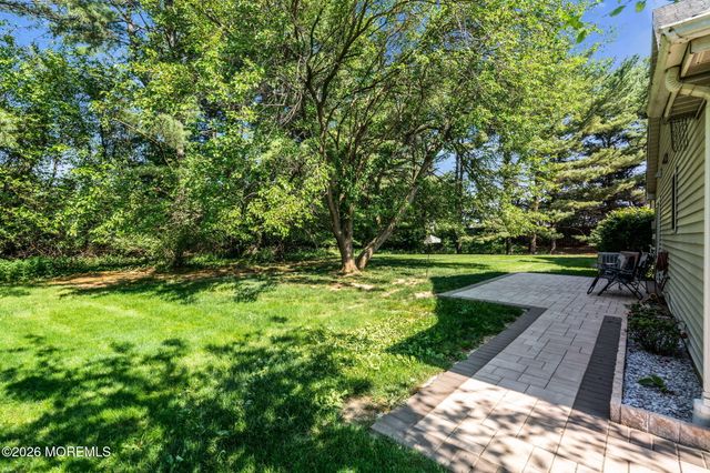 18 Jasmine Lane, Freehold, NJ 07728