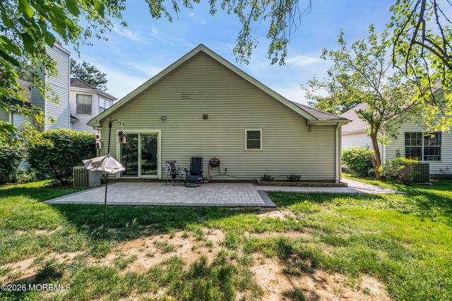 18 Jasmine Lane, Freehold, NJ 07728