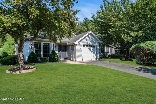 18 Jasmine Lane, Freehold, NJ 07728