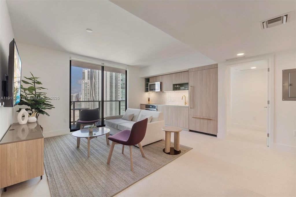 601 NE 1st ave 2601, Miami, FL 33132