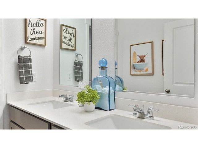 13936 Garnet Dr, Longmont, CO 80504