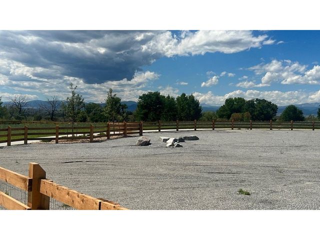 13936 Garnet Dr, Longmont, CO 80504