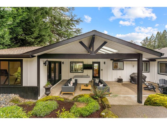 5619 Sw WINDSOR Ct, Portland, OR 97221