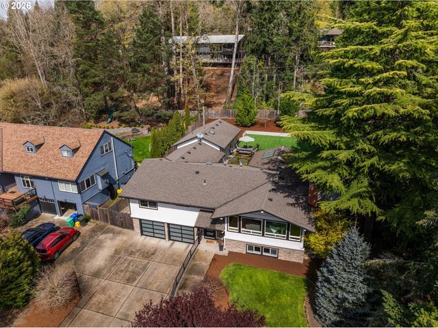 5619 Sw WINDSOR Ct, Portland, OR 97221