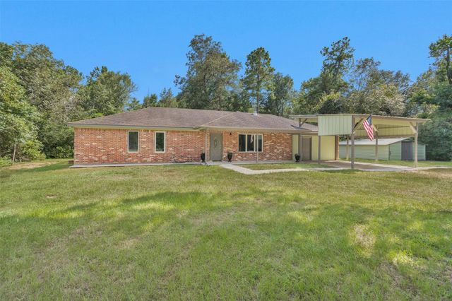 586 Diggs Rd Road, Willis, TX 77378