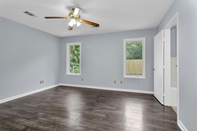 586 Diggs Rd Road, Willis, TX 77378