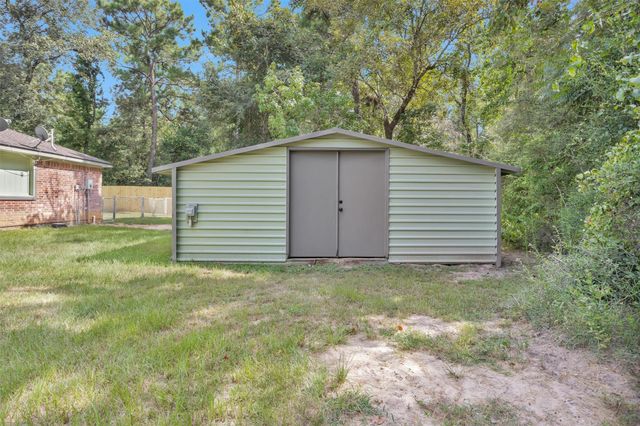 586 Diggs Rd Road, Willis, TX 77378