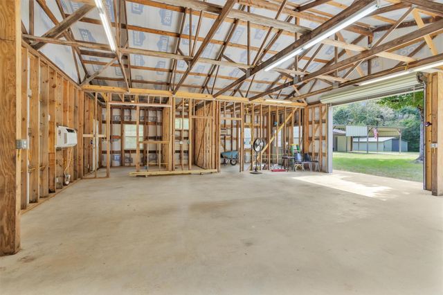 586 Diggs Rd Road, Willis, TX 77378