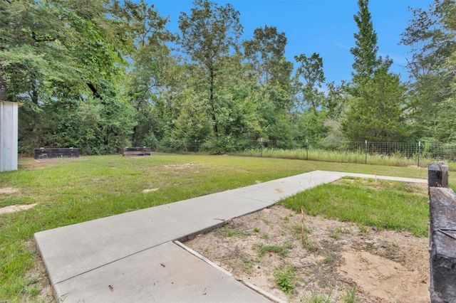 586 Diggs Rd Road, Willis, TX 77378