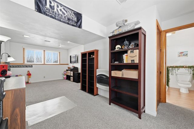 62 Greenleaf Dr., West Deer, PA 15024