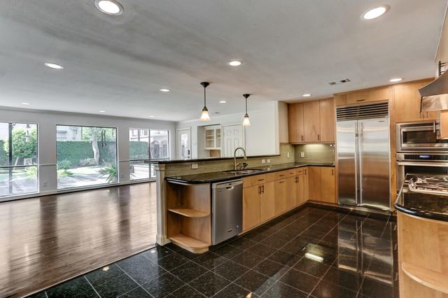 2911 University Boulevard, Houston, TX 77005
