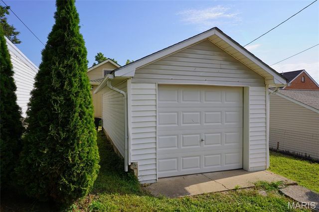 130 E 2nd Street, Hermann, MO 65041