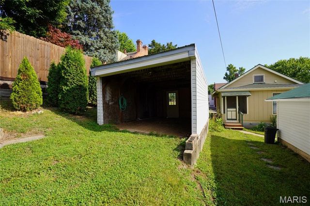 130 E 2nd Street, Hermann, MO 65041