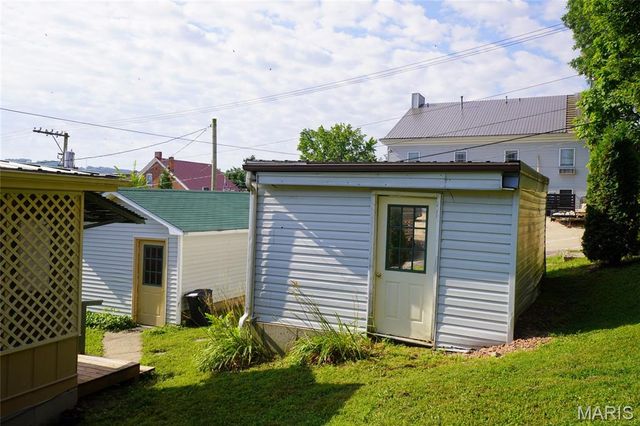 130 E 2nd Street, Hermann, MO 65041