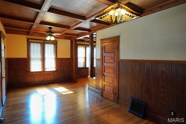 130 E 2nd Street, Hermann, MO 65041