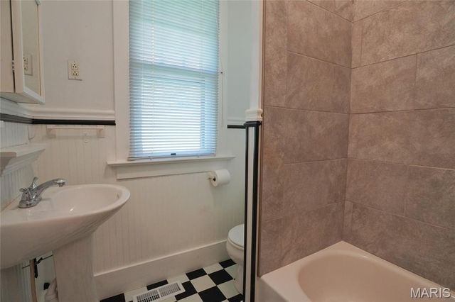 130 E 2nd Street, Hermann, MO 65041