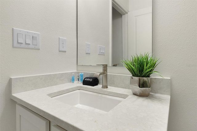 1262 AUGUSTUS DRIVE, Davenport, FL 33896