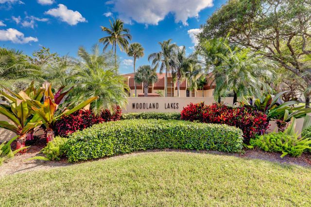 5390 Woodland Lakes Drive 102, Palm Beach Gardens, FL 33418