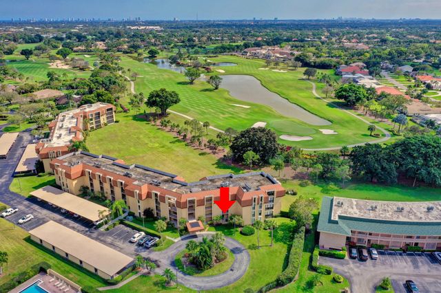 5390 Woodland Lakes Drive 102, Palm Beach Gardens, FL 33418