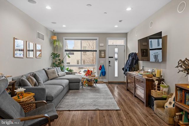 2323 FEDERAL ST, Philadelphia, PA 19146