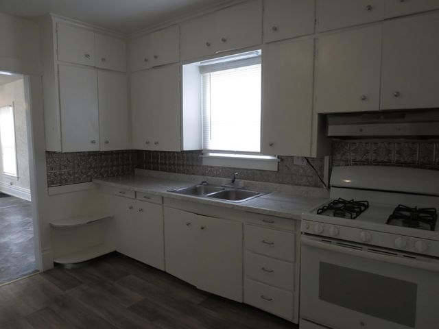 1315 Jackson Street, Kalamazoo, MI 49001