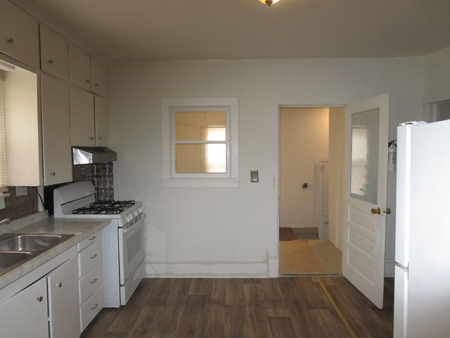 1315 Jackson Street, Kalamazoo, MI 49001